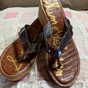 Great addition to finish off any wardrobe